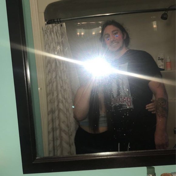 Meet your Posher, Zoe - Picture 1 of 1